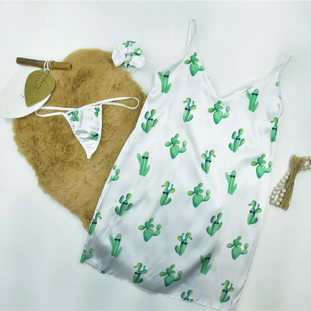 ست لباس خواب زنانه ساتن طرح کاکتوس مدل 10832 به همراه شورت و کش مو
